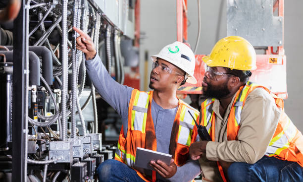 Best Electrical Contractors for Businesses  in Fort Dodge, IA